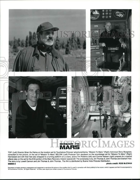 Press Photo The cast and crew on the set of "Mission to Mars." - lrp31398- Historic Images