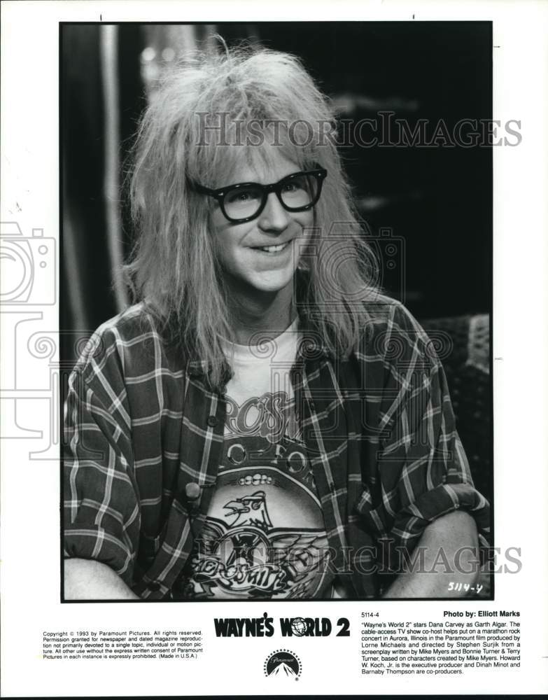 1993 Press Photo Dana Carvey as Garth Algar in the film &quot;Wayne&#39;s World 2&quot;- Historic Images