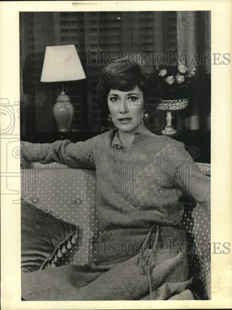 1975 Press Photo Actress Maeve McGuire stars on TV series &quot;The Edge of Night&quot;- Historic Images