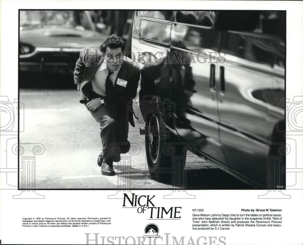 1995 Press Photo Johnny Depp stars in a scene from &quot;Nick Of Time&quot; - lrp48524- Historic Images