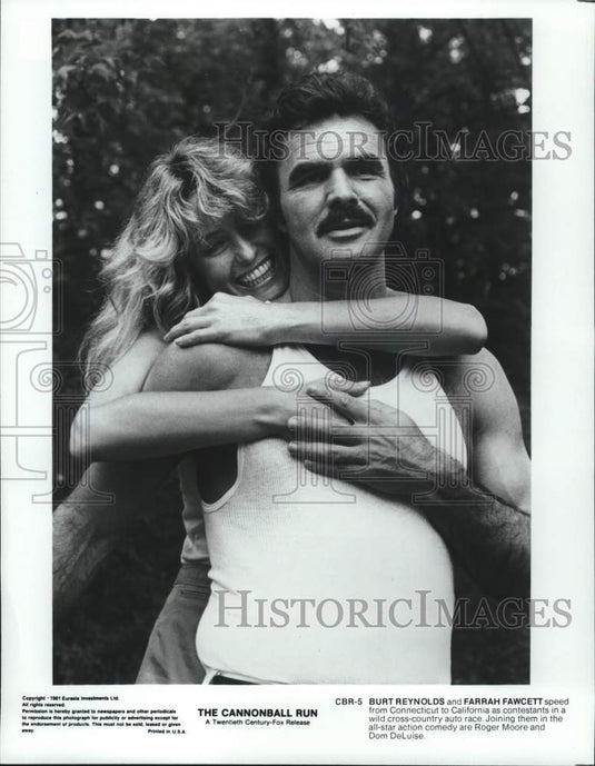 1981 Press Photo Burt Reynolds and Farrah Fawcett star in "The Cannonball Run"- Historic Images