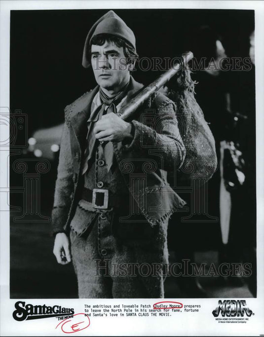 1987 Press Photo Actor Dudley Moore in a scene from "Santa Claus: The Movie"- Historic Images
