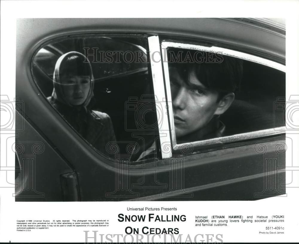 1999 Press Photo Ethan Hawke and Youki Kudoh star in "Snow Falling On Cedars"- Historic Images