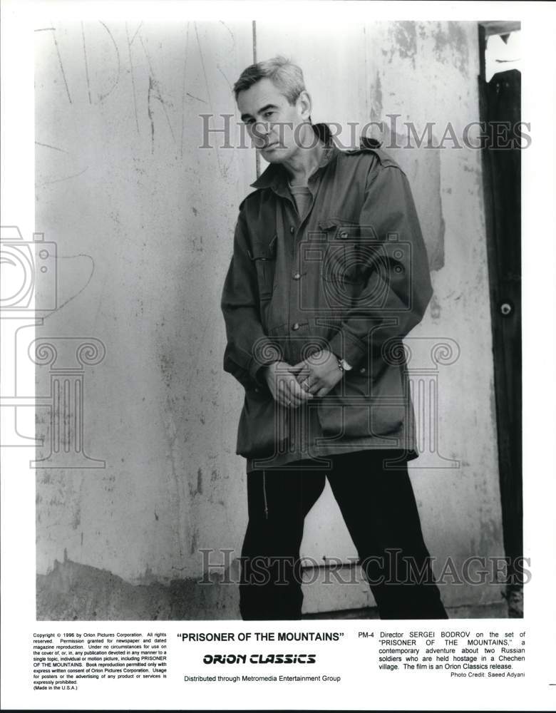 1996 Press Photo Director Sergei Bodrov on set of &quot;Prisoners of the Mountain.&quot;- Historic Images