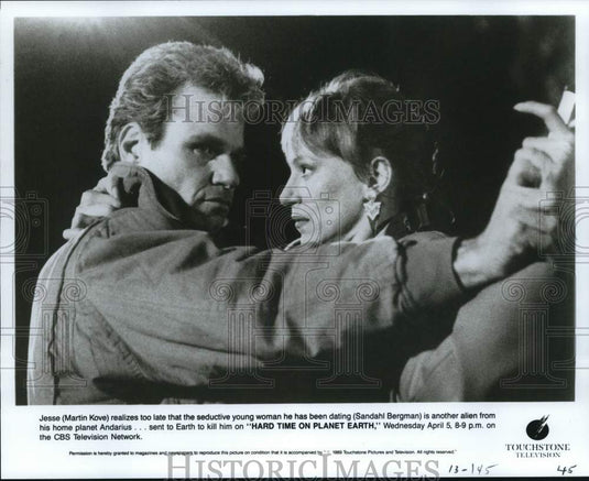 1989 Press Photo Martin Kove and Sandahl Bergman in "Hard Time on Planet Earth."- Historic Images