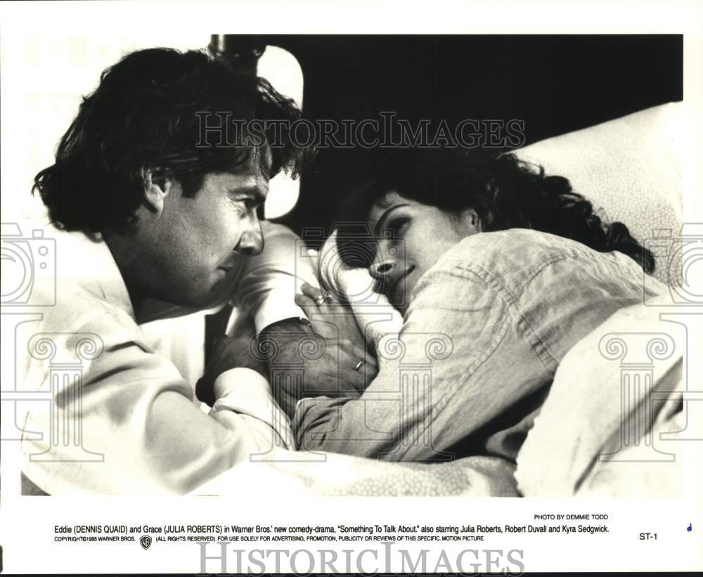 1995 Press Photo Dennis Quaid &amp; Julia Roberts in &quot;Something to Talk About&quot; Movie- Historic Images