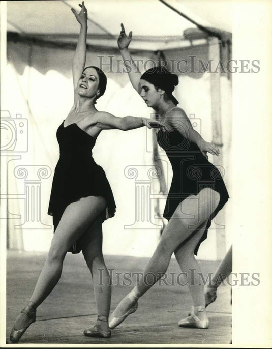 Press Photo Cultural Arts Society of South Florida Ballet Dancers at Festival 17- Historic Images