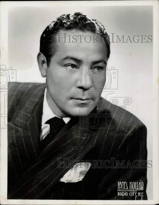 1961 Press Photo Portrait of Man in Suit - lrp81350- Historic Images