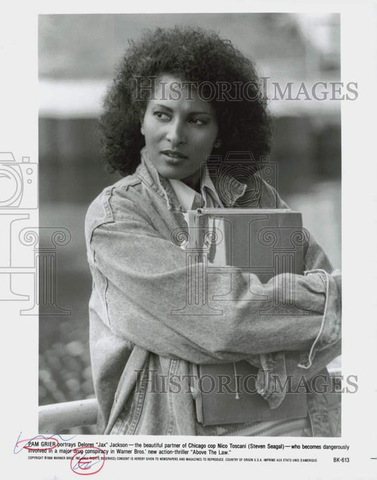 1988 Press Photo Pam Grier stars in "Above The Law" - lrp83985- Historic Images