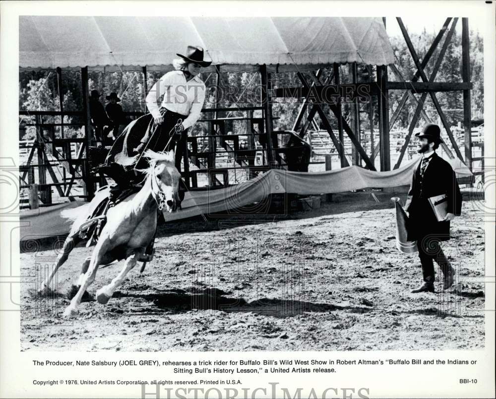 1976 Press Photo Actor Joel Grey in &quot;Buffalo Bill&quot; Movie - lrp87052- Historic Images