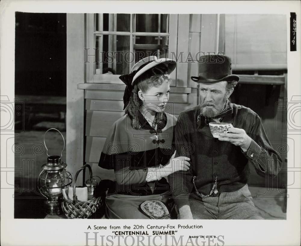 Press Photo Actress Linda Darnell &amp; Male Co-Star in &quot;Centennial Summer&quot;- Historic Images