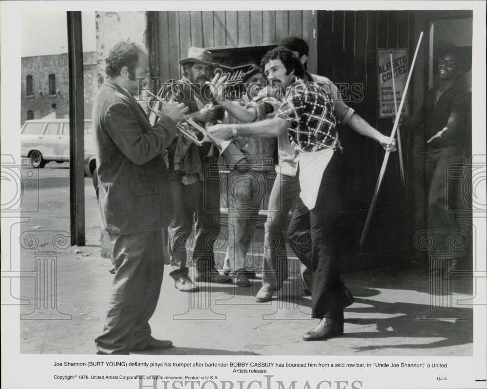 1978 Press Photo Actors Burt Young, Bobby Cassidy in &quot;Uncle Joe Shannon&quot; Movie- Historic Images