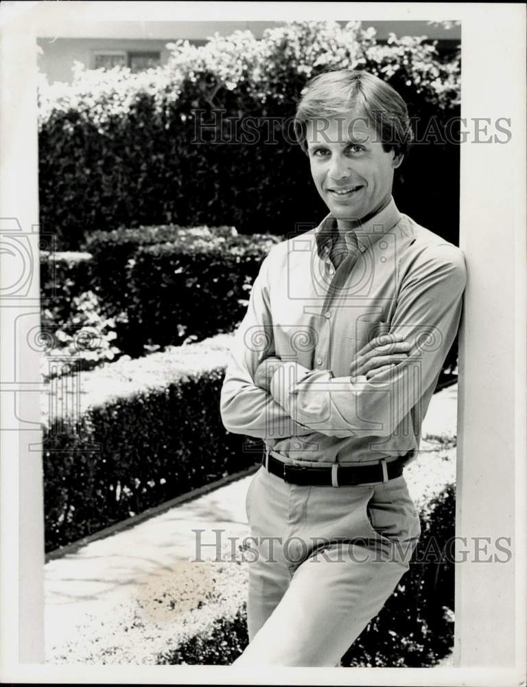 1980 Press Photo Mark Pinter in &quot;Secrets Of Midland Heights&quot; TV series- Historic Images