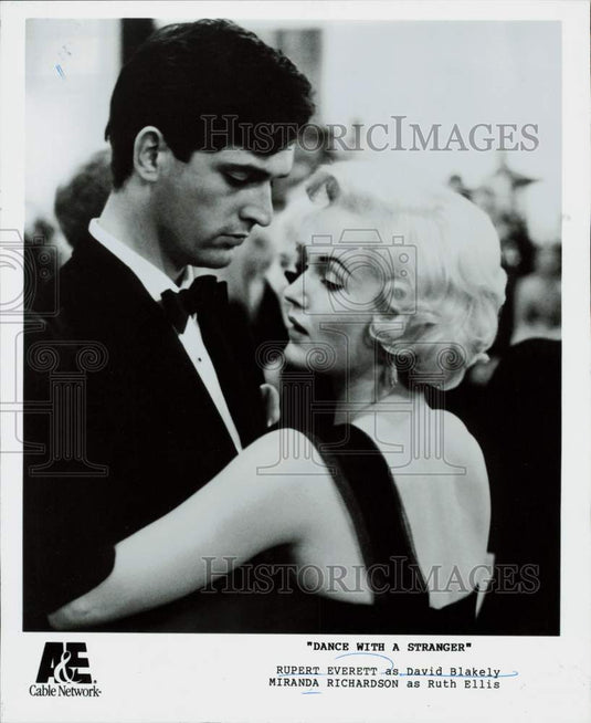 Press Photo Rupert Everett & Miranda Richardson in "Dance with a Stranger"- Historic Images