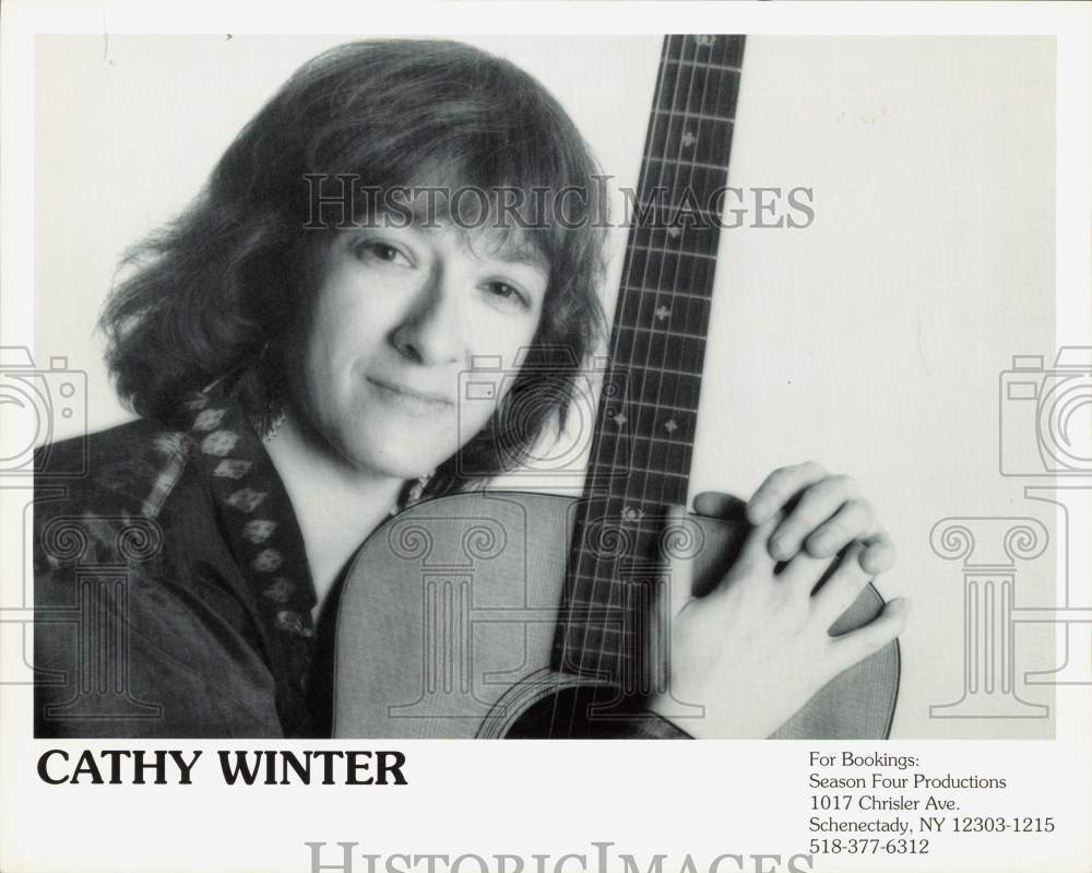 Press Photo Musician Cathy Winter - lrp91959- Historic Images