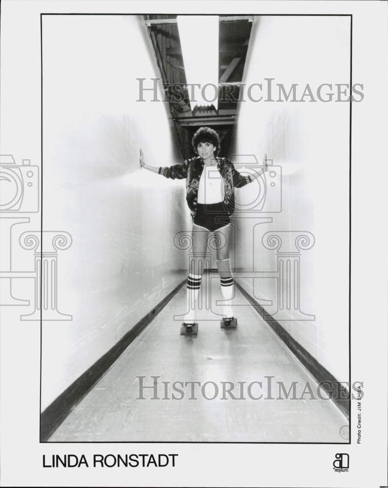 Press Photo Linda Ronstadt - lrp92390- Historic Images