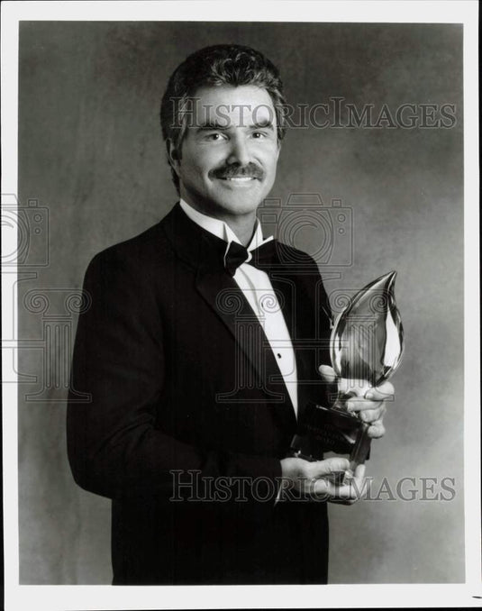 Press Photo Actor Burt Reynolds Hosts 17th Annual People's Choice Awards- Historic Images