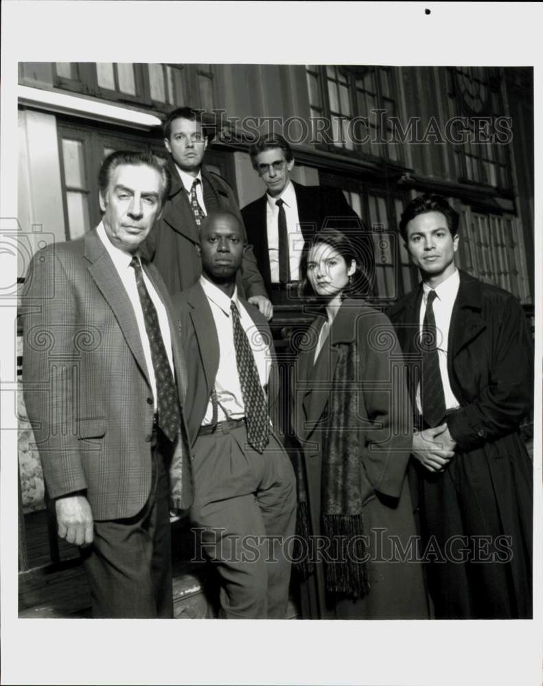 Press Photo &quot;Law &amp; Order&quot; and &quot;Homicide: Life On The Street&quot; Crossover Cast- Historic Images