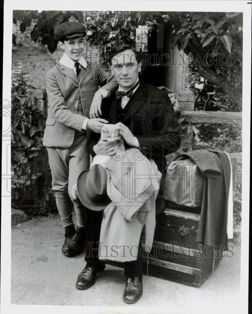 Press Photo Richard Pasco, Paul Critchley in &quot;Sorrell and Son&quot; - lrs20991- Historic Images