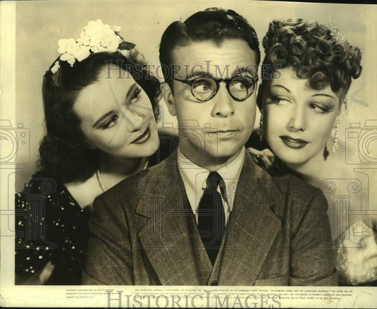 Press Photo Gale Page and Ann Sheridan Star in "Naught But Nice" - lrx03205- Historic Images