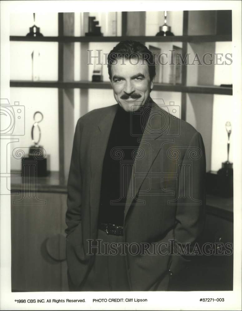 1998 Press Photo Actor Tom Selleck - lrx07818- Historic Images