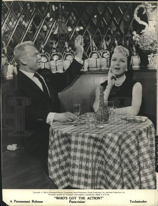 1963 Press Photo Eddie Albert and Lana Turner in Who's Got The Action- Historic Images
