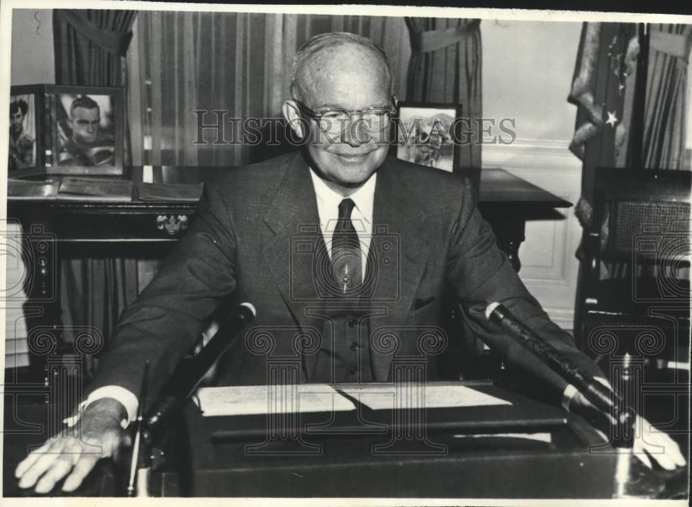 1957 Press Photo Pres Eisenhower Appeals For Support in 4 Billion Dollar Program- Historic Images