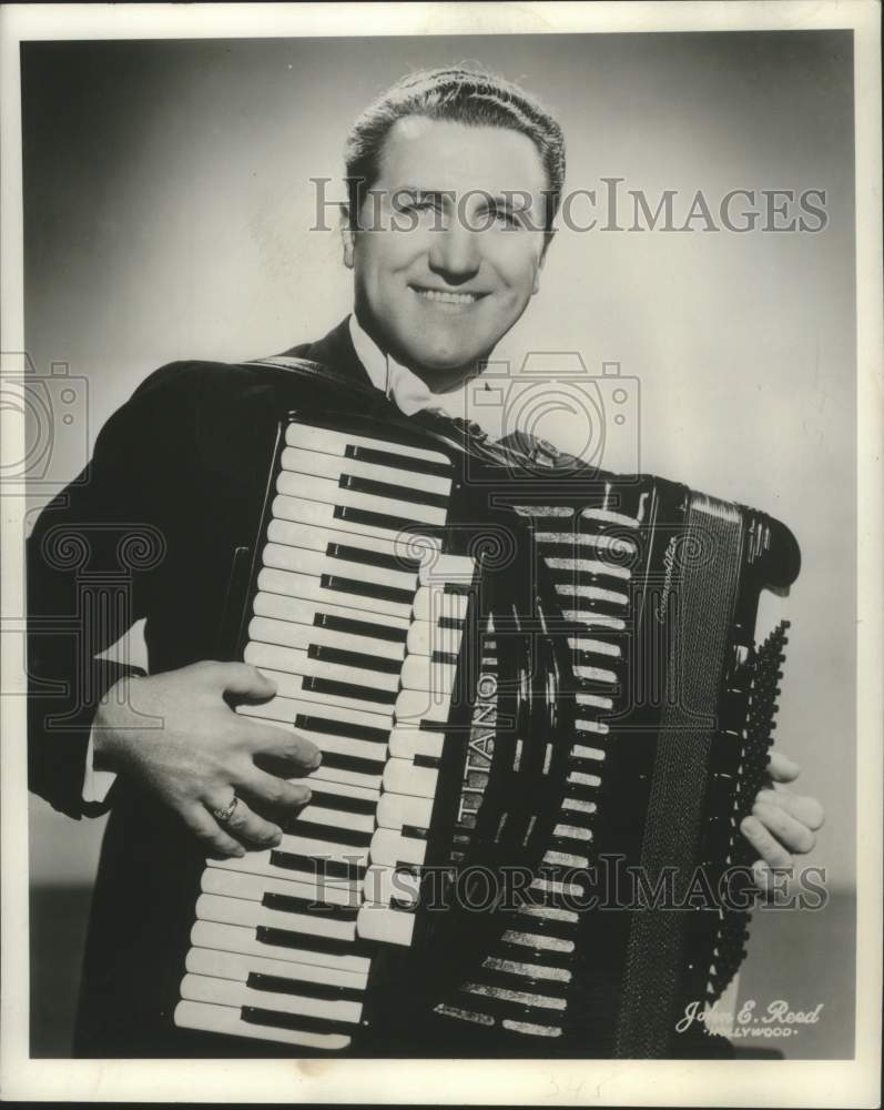 1952 Press Photo Accprdopmost Anthony-Rini to Appear in Concert at Lyceum- Historic Images