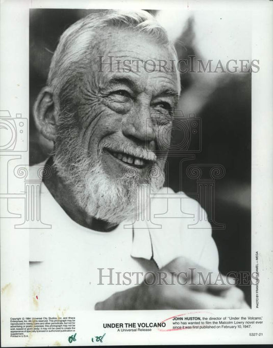 1984 Press Photo John Huston directs the film "Under The Volcano" - lrx17747- Historic Images