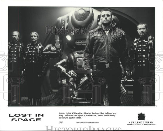 1996 Press Photo A scene from the sci fi film "Lost In Space" - lrx19586- Historic Images
