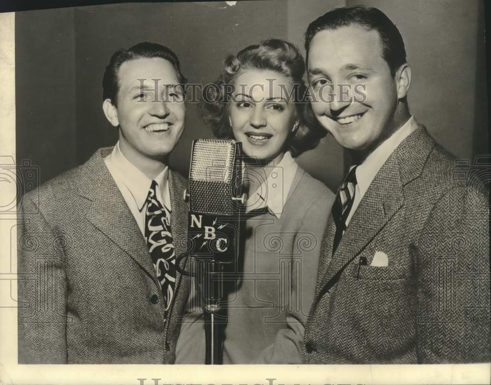 1940 Press Photo Charlie Ryan, Babs Stewart and Little Ryan in &quot;Burns and Allen&quot;- Historic Images