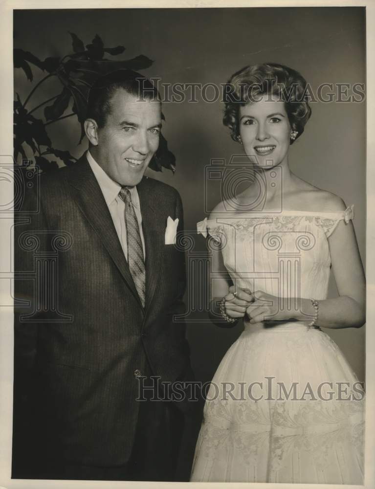 1958 Press Photo Julia Meade and Ed Sullivan in &quot;The Ed Sullivan Show&quot; on CBS- Historic Images