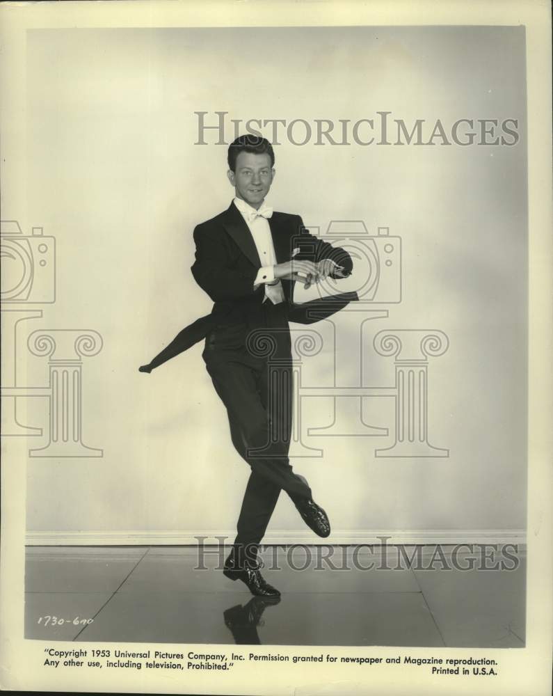 1953 Press Photo Donald O&#39;Connor Stars in &quot;Walking My Baby Back Home&quot;- Historic Images