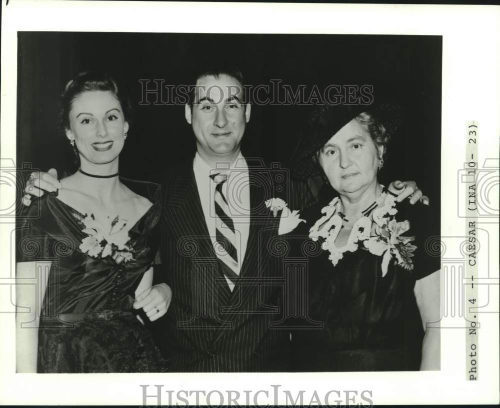 Press Photo American comic actor Sid Caesar with his wife and mother - lrx36869- Historic Images