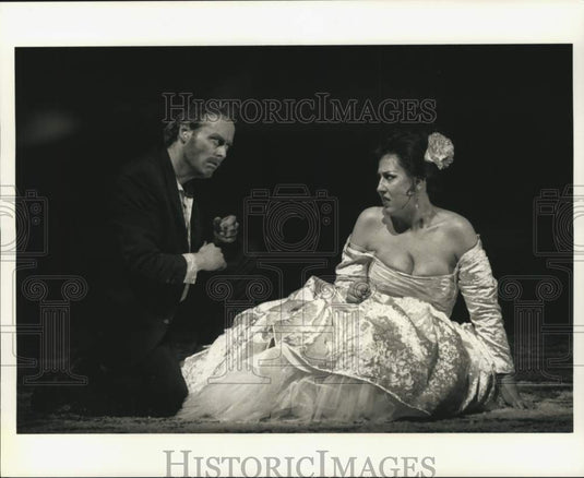 19995 Press Photo Patrick Denniston & Nancy Maultsby in Seattle Opera's "Carmen"- Historic Images