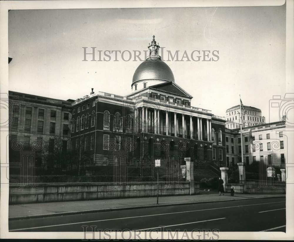 1952 Press Photo Boston&#39;s historic State House in Beacon Street built in 1800- Historic Images