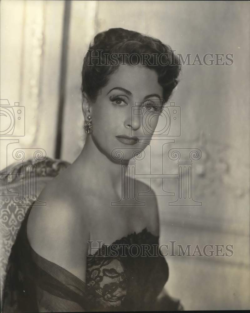 Press Photo Actress Danielle Darrieux - lrx60911- Historic Images