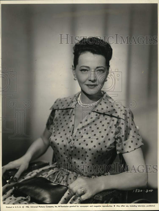 1956 Press Photo Sylvia Sidney stars in "Behind The High Wall" - lrx61924- Historic Images