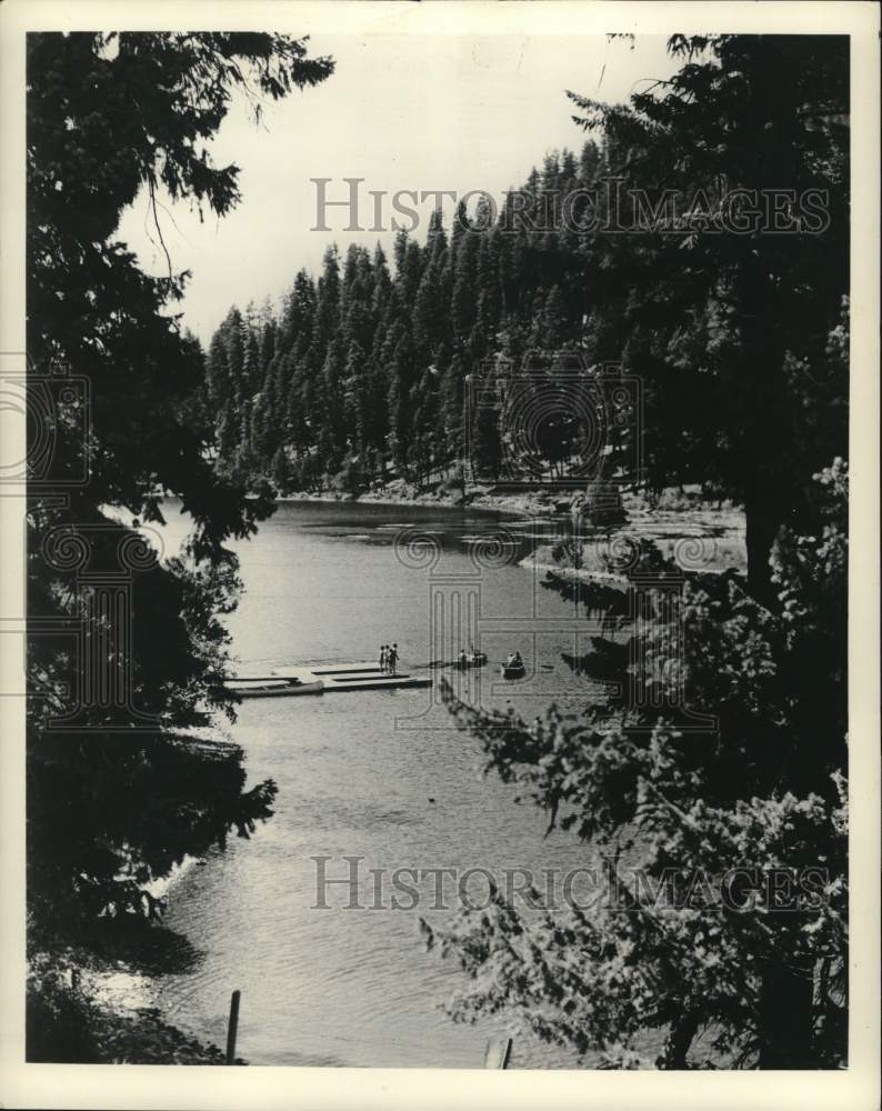 1960 Press Photo Camping and picnic areas in Montana&#39;s wooded lakes and streams- Historic Images