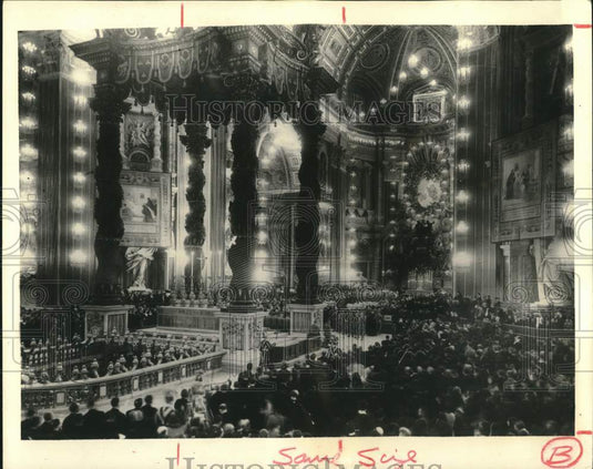 1939 Press Photo View of St. Peter's Cathedral in Vatican City - lrx74489- Historic Images