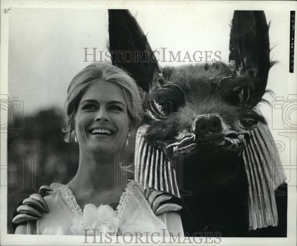 1969 Press Photo Candice Bergen, actress - lrx76949- Historic Images