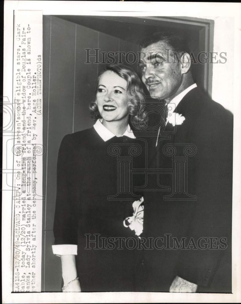 1949 Press Photo Clark Gable Weds Lady Sylvia Stanley in Solvang, Calif.- Historic Images