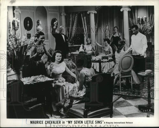 1956 Press Photo Maurice Chevalier in scene from "My Seven Little Sins."- Historic Images
