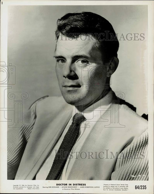 1964 Press Photo Dirk Bogarde in a scene from "Doctor in Distress" - lrx93189- Historic Images