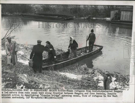 1956 Press Photo Hungarian women escape to Austria in canal boat. - lry01268- Historic Images