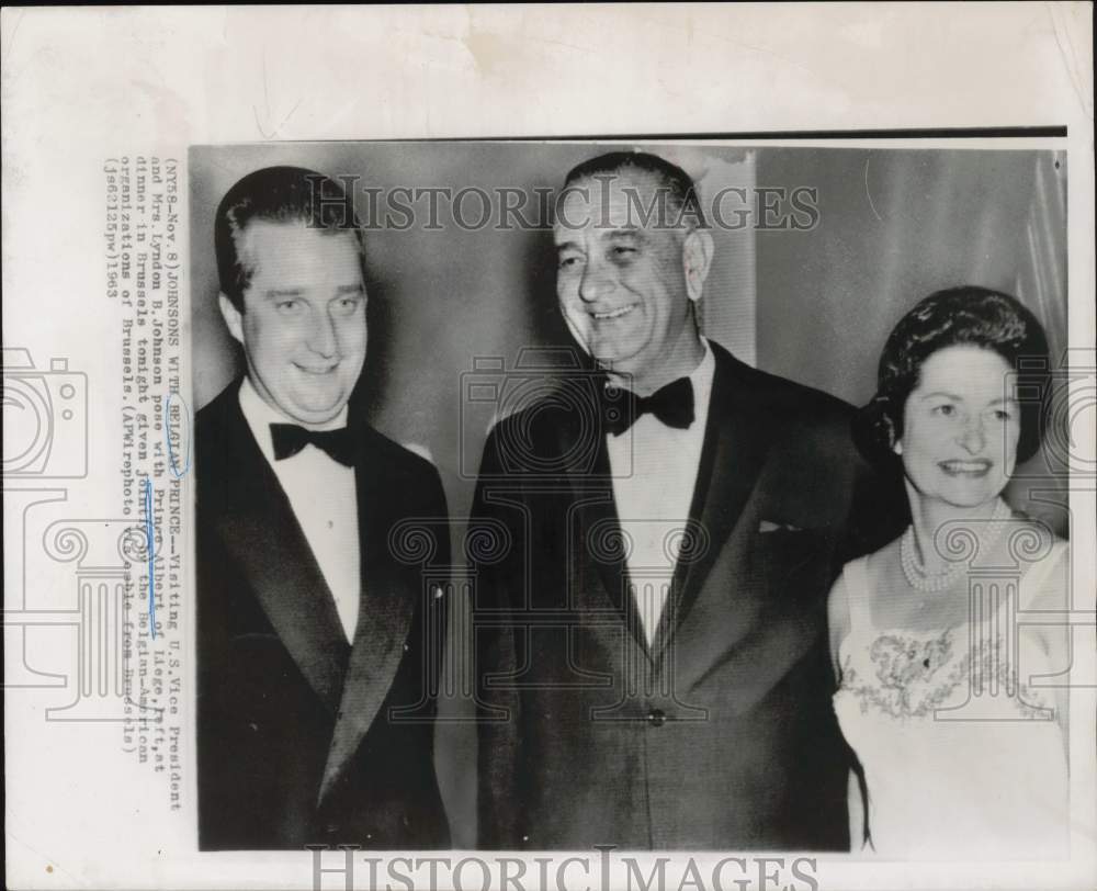 1963 Press Photo VP &amp; Mrs. Johnson visit with Prince Albert in Brussels, Belgium- Historic Images