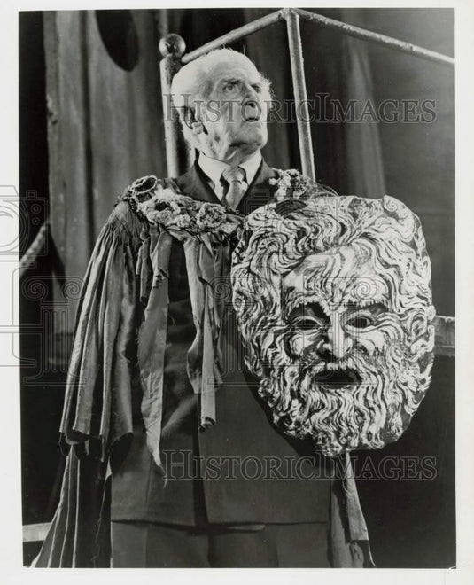 1960 Press Photo Actor Frederic Worlock starring in "J. B." - lry12867- Historic Images