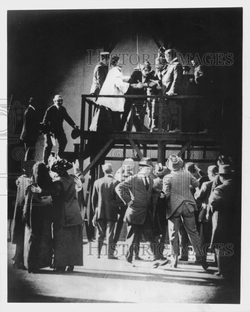 1972 Press Photo The climax of the "modern story" from Intolerance - lry17728- Historic Images