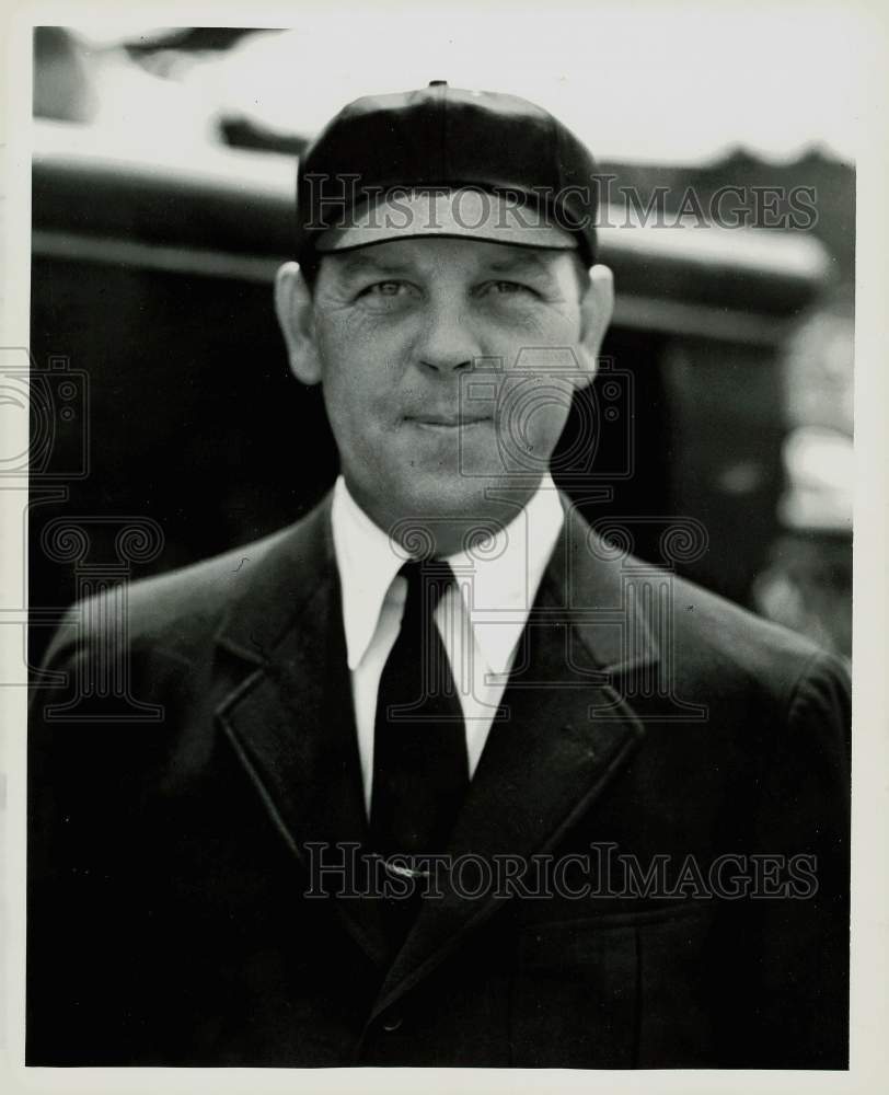 Press Photo John W. &quot;Ziggy&quot; Sears, Major League Umpire - lry20348- Historic Images