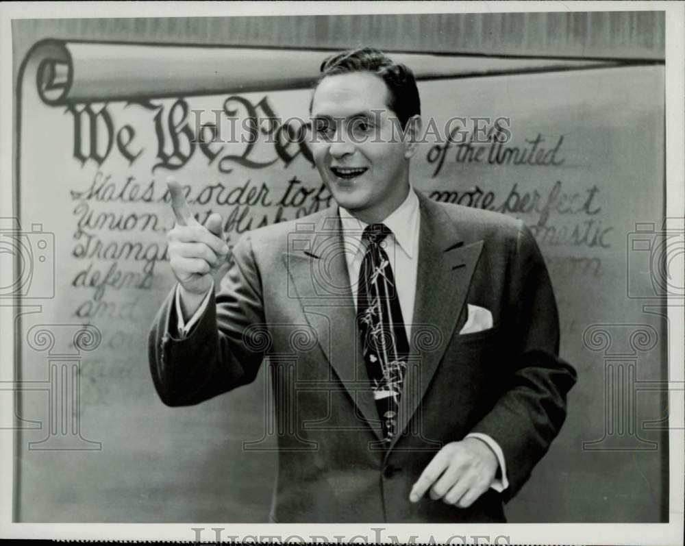 Press Photo Dan Seymour, host of NBC's "We, the People" - lry21197- Historic Images